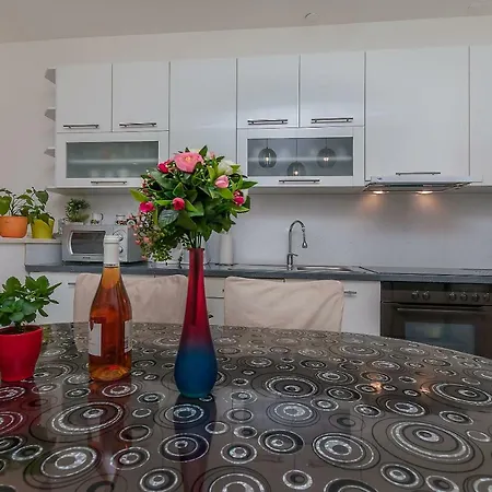 Zdenka Apartment